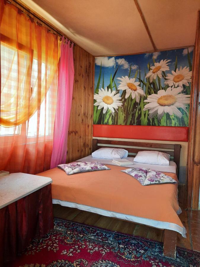 Kitech Guest House Odessa Exterior foto