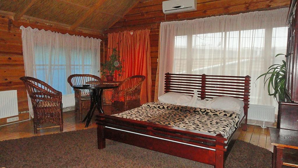 Kitech Guest House Odessa Exterior foto