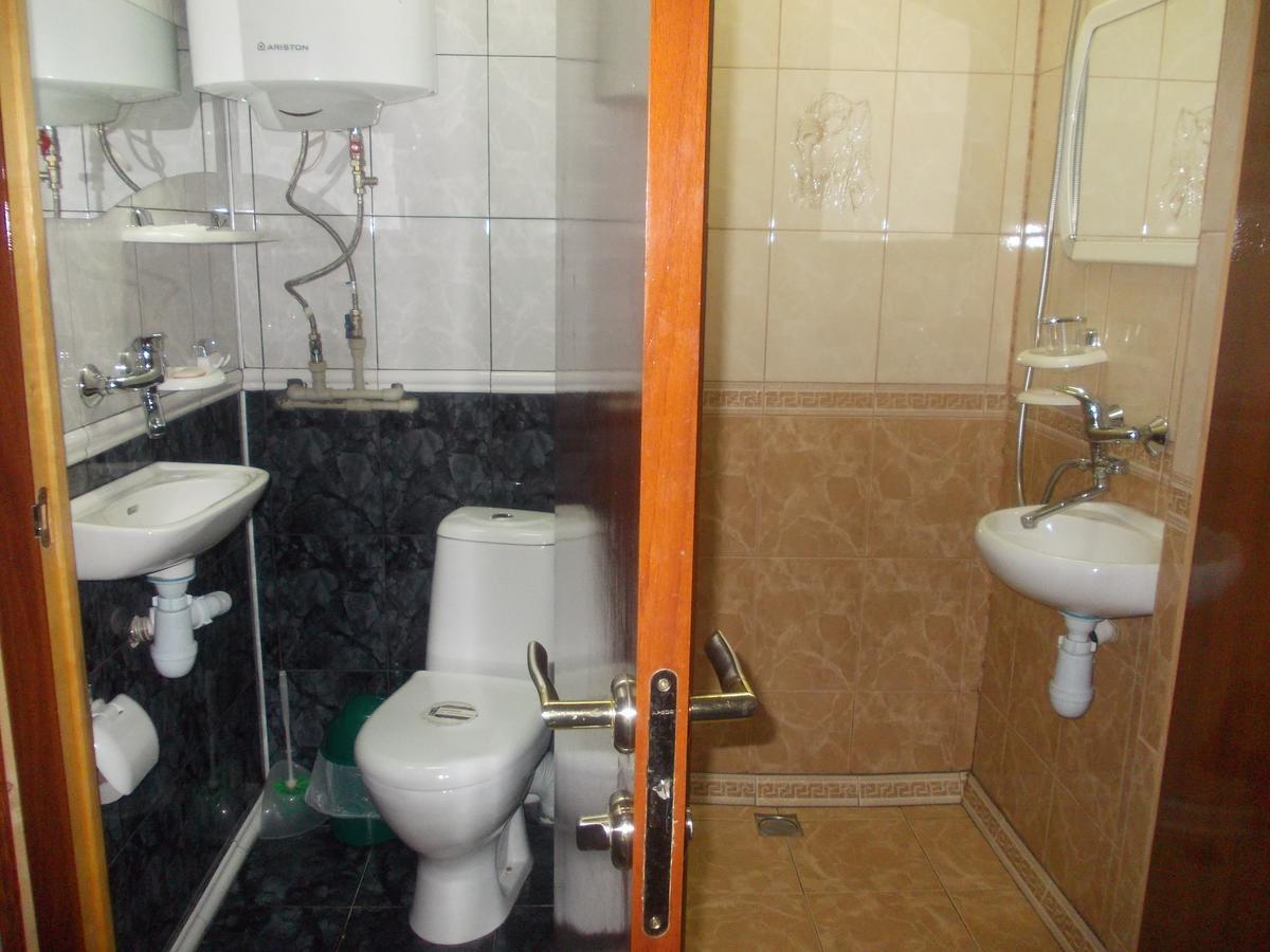 Kitech Guest House Odessa Exterior foto
