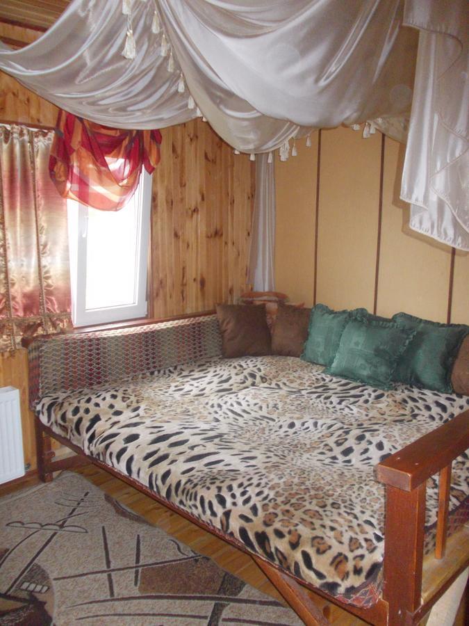 Kitech Guest House Odessa Exterior foto