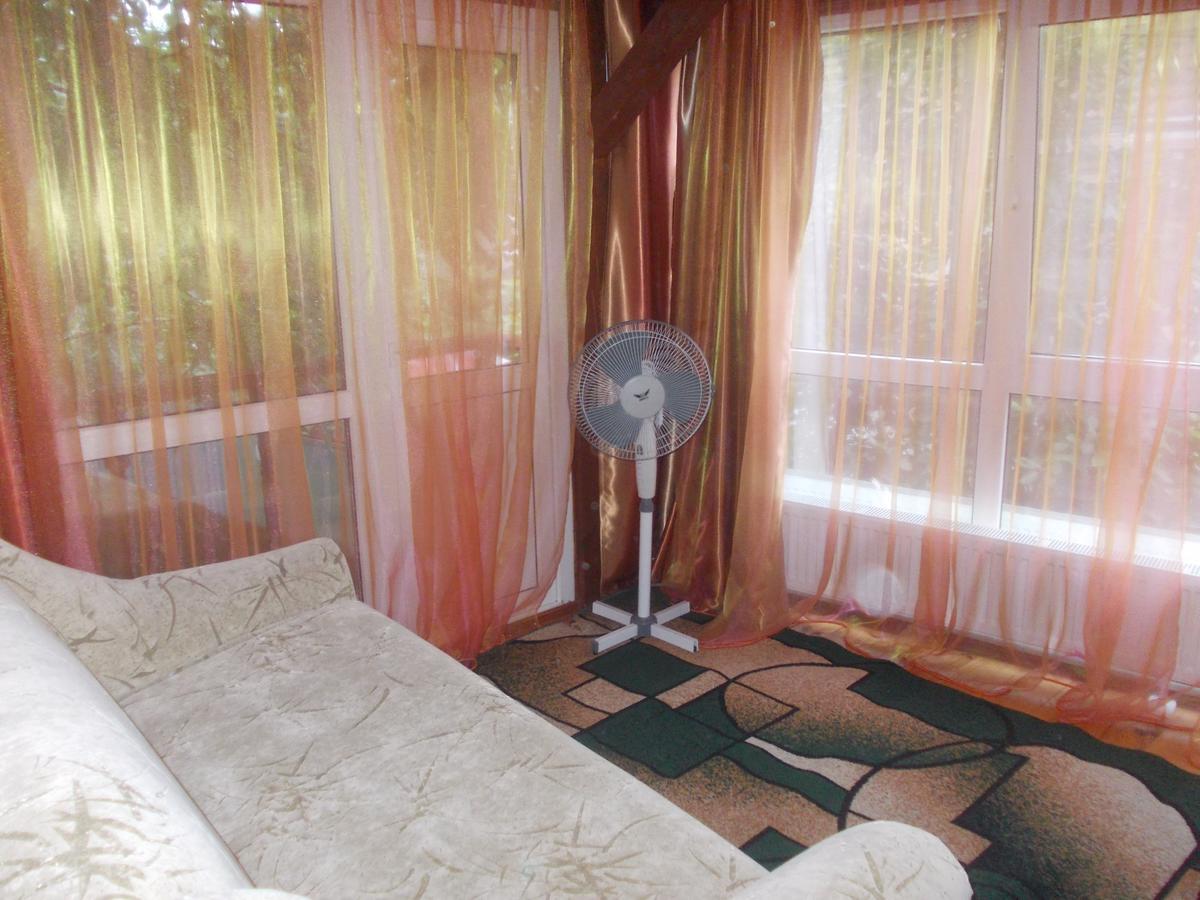 Kitech Guest House Odessa Exterior foto
